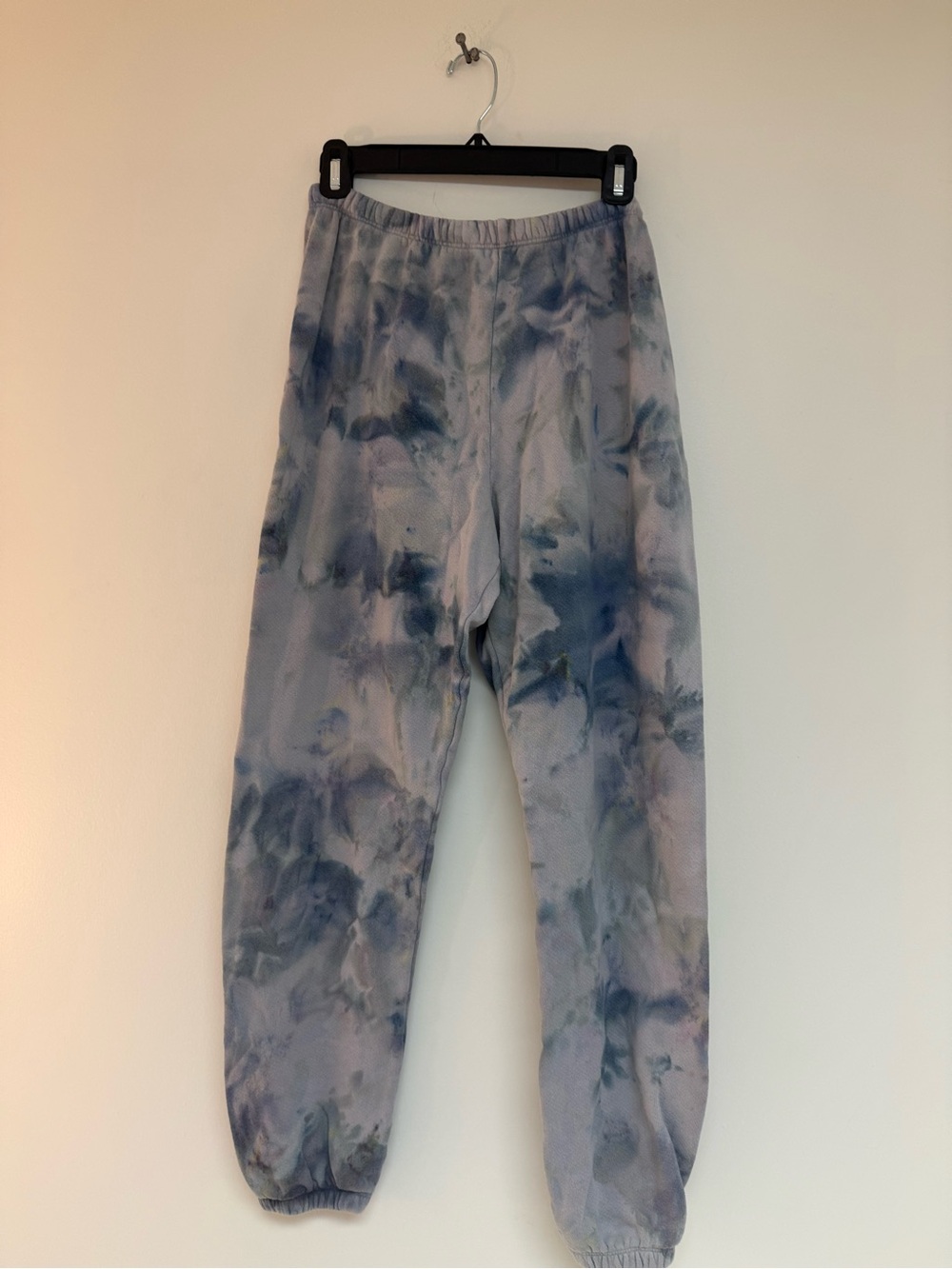 perfectwhitetee Tie-Dye Joggers in Blue and Gray